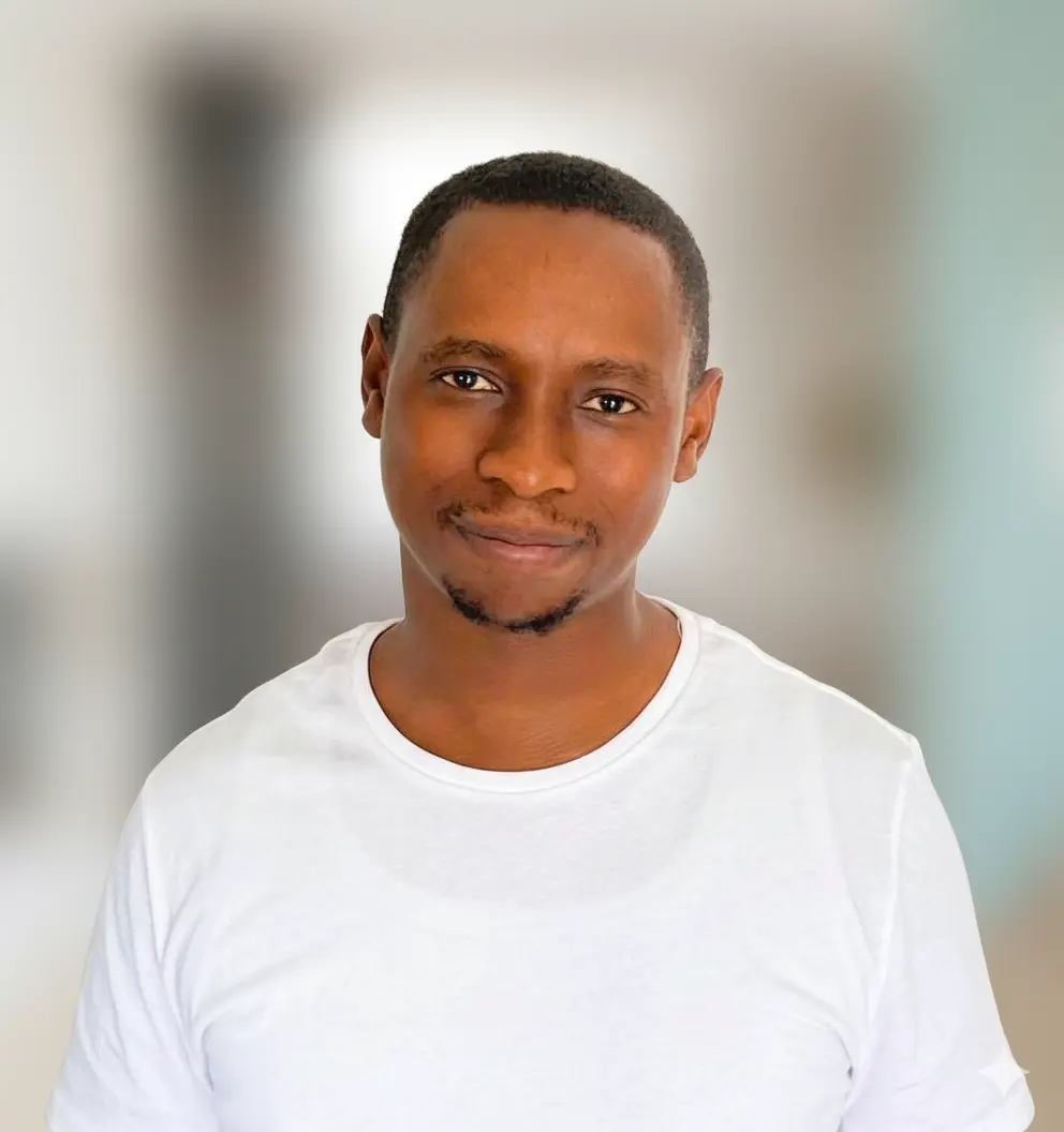 Azola Madolo portrait